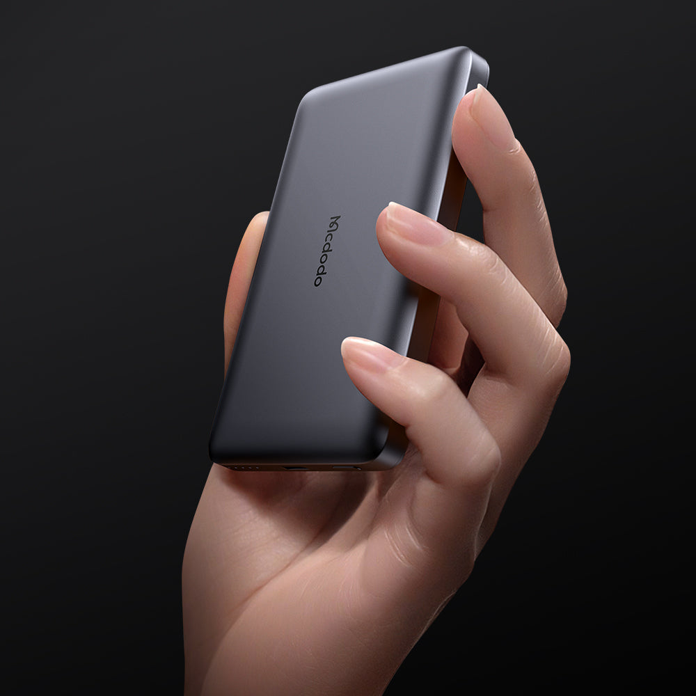 20W Magnetic Wireless Metal Ultra-Thin  10000 mAh 1C Power Bank