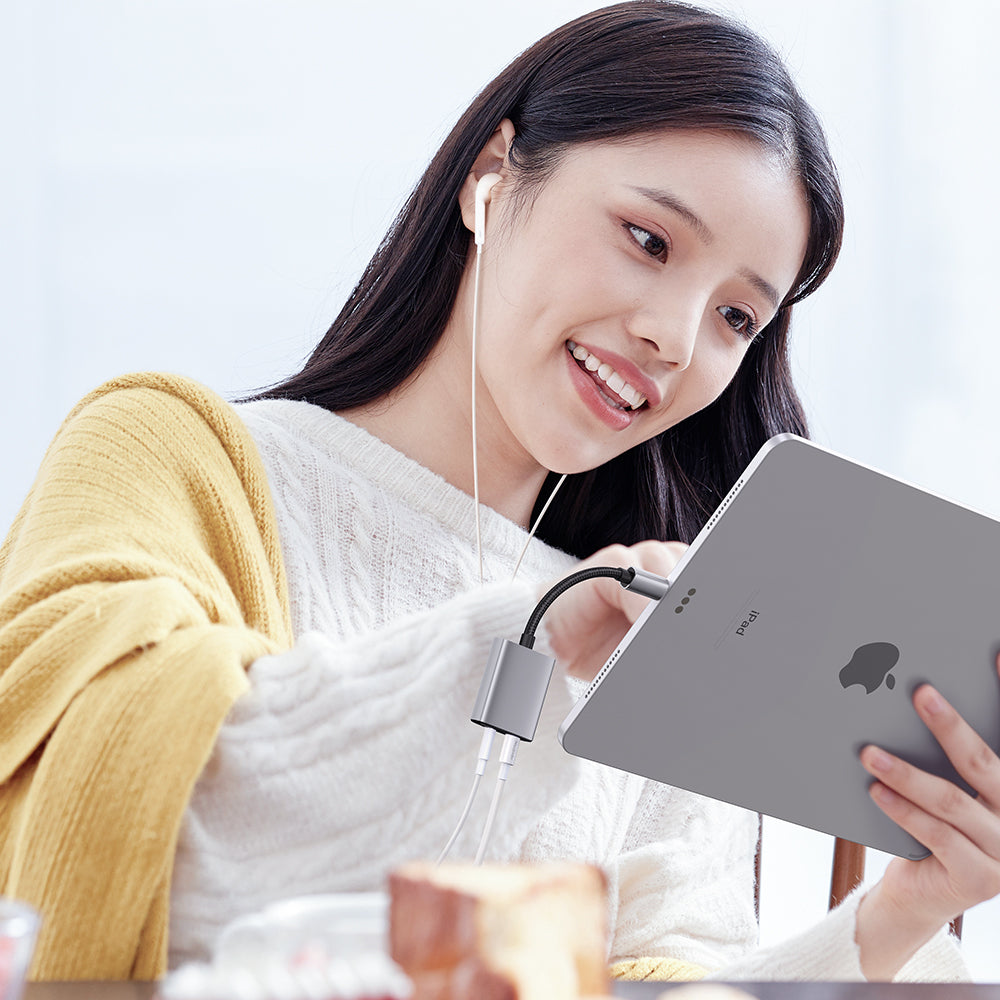 2 in 1 Lightning to Lightning+DC3.5mm  Audio Adapter  (Charging+ Music Play)